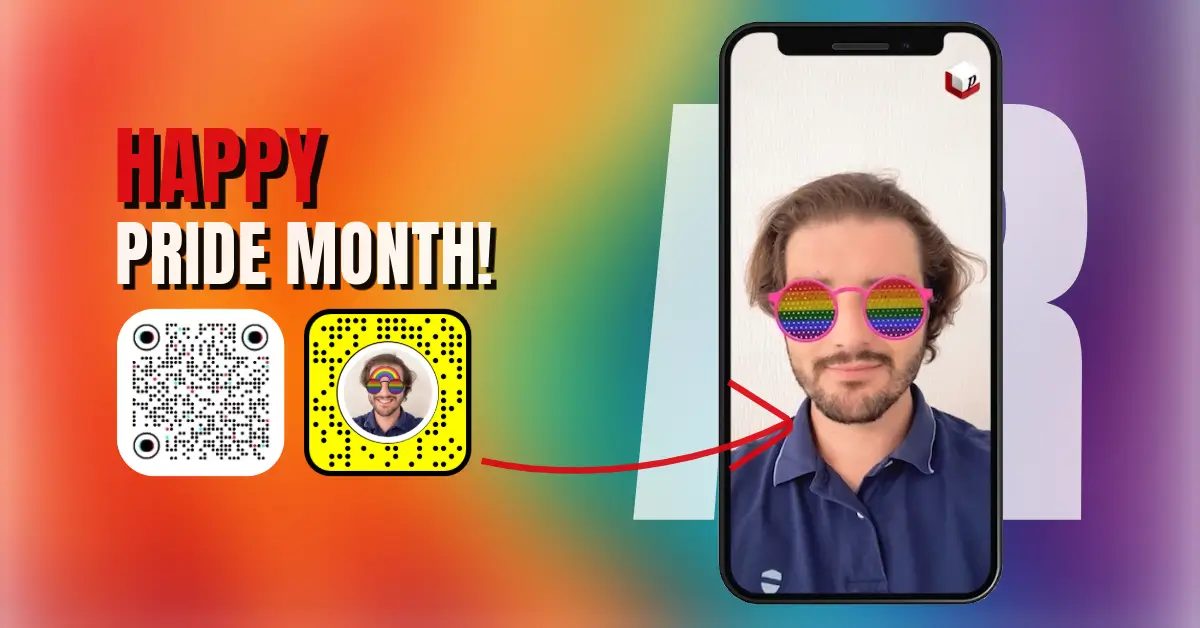 Mann mit virtueller Regenbogenbrille als AR-Filter im Smartphone, daneben QR-Code, Snapcode und „Happy Pride Month“